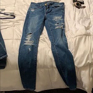 American Eagle Size 6- Skinny Jeans